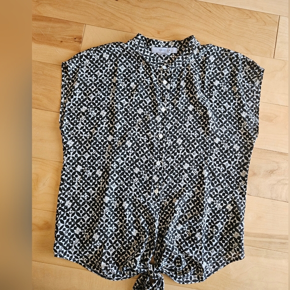 SOLD- MARELLA 100% Silk Blouse MRSP $200+ - Picture 2 of 6